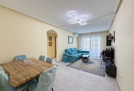 Resale - Apartment / flat - Torrevieja - Playa del Cura