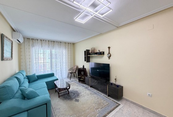 Resale - Apartment / flat - Torrevieja - Playa del Cura