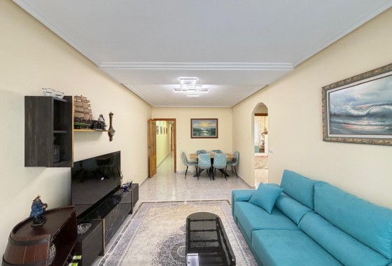 Resale - Apartment / flat - Torrevieja - Playa del Cura