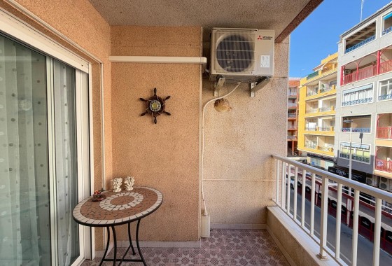 Resale - Apartment / flat - Torrevieja - Playa del Cura