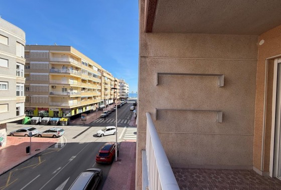 Resale - Apartment / flat - Torrevieja - Playa del Cura