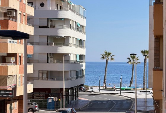 Resale - Apartment / flat - Torrevieja - Playa del Cura