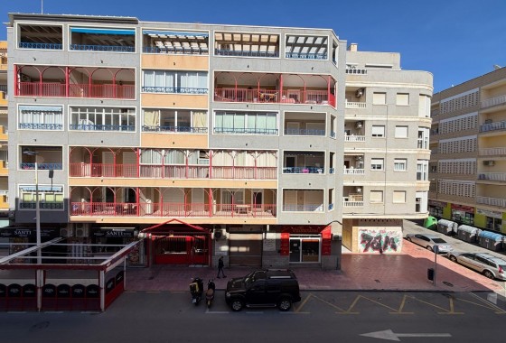 Resale - Apartment / flat - Torrevieja - Playa del Cura