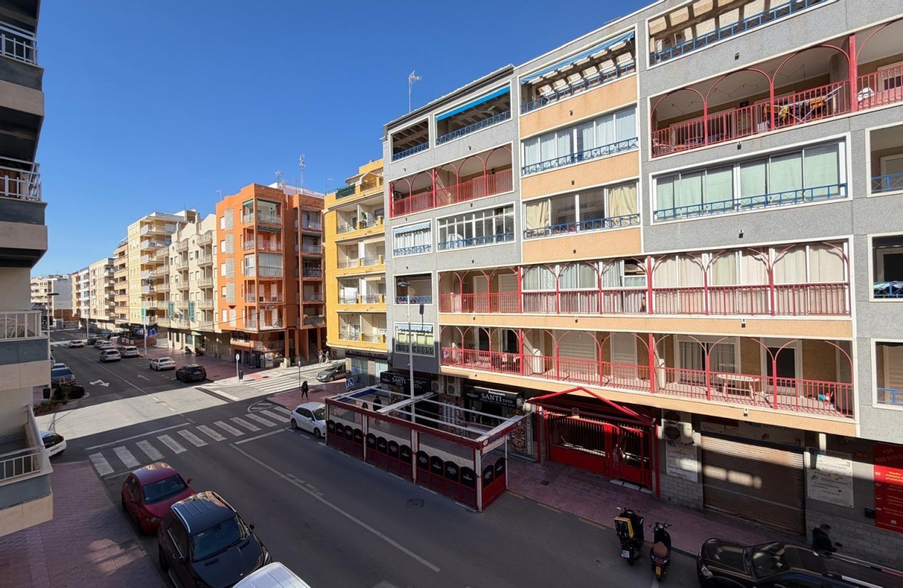 Resale - Apartment / flat - Torrevieja - Playa del Cura