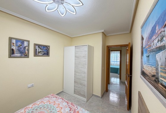 Resale - Apartment / flat - Torrevieja - Playa del Cura