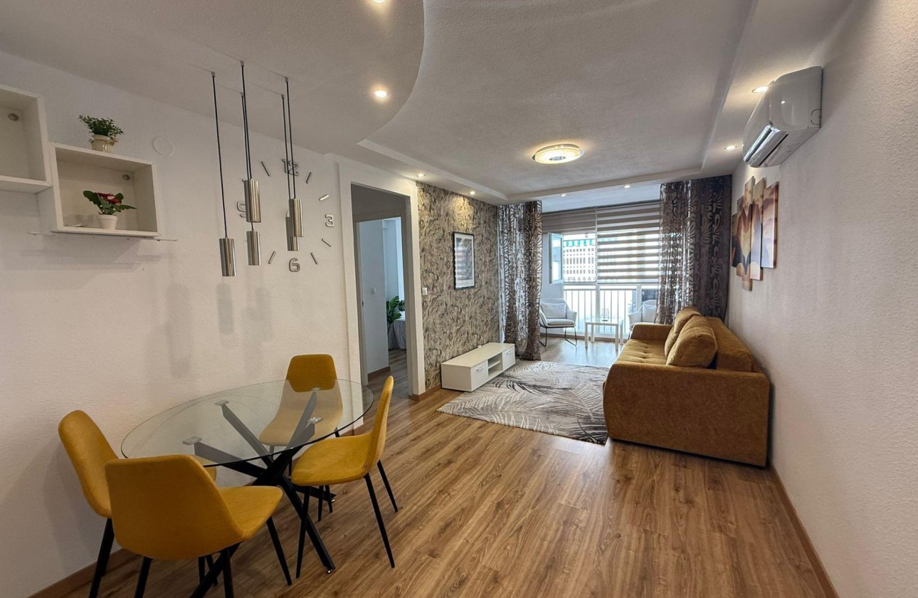 Resale - Apartment / flat - Torrevieja - Centro