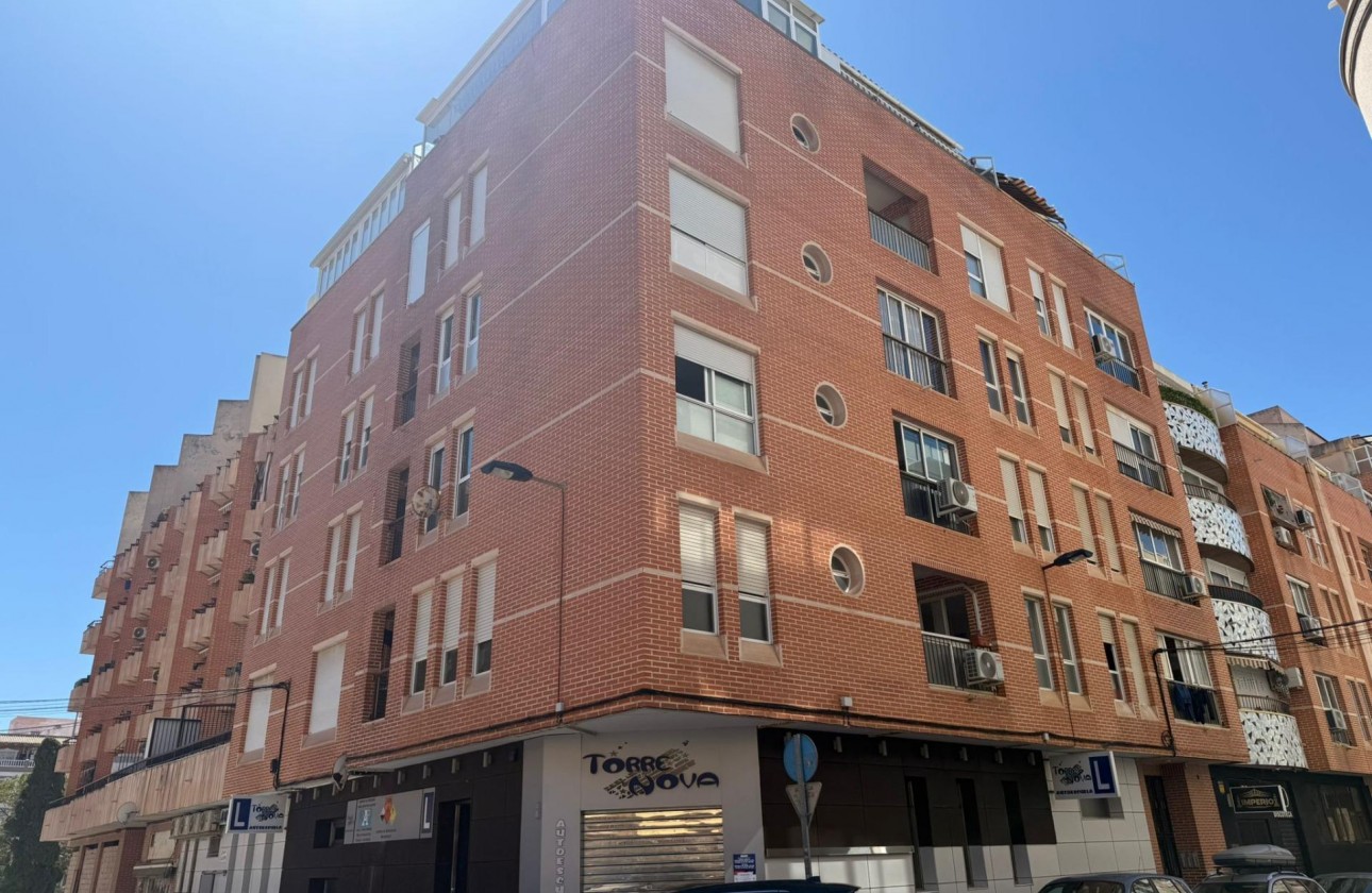 Resale - Apartment / flat - Torrevieja - Centro