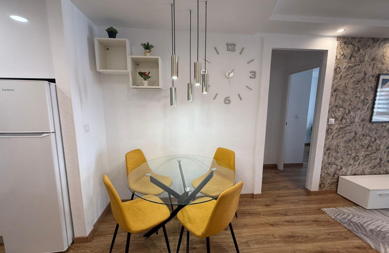 Resale - Apartment / flat - Torrevieja - Centro