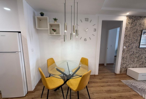 Resale - Apartment / flat - Torrevieja - Centro