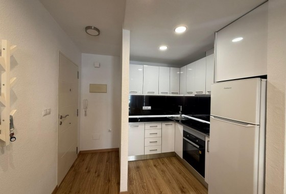 Resale - Apartment / flat - Torrevieja - Centro
