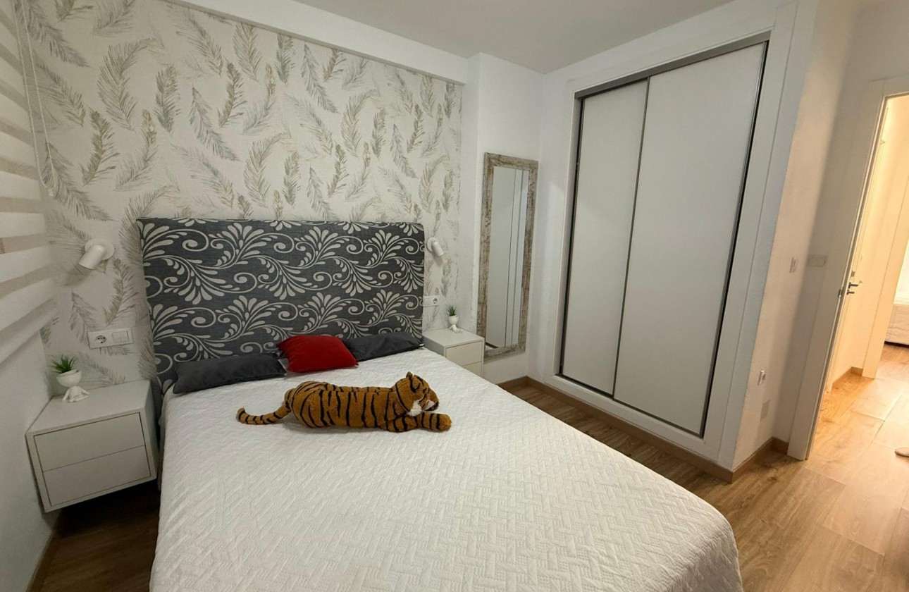 Resale - Apartment / flat - Torrevieja - Centro