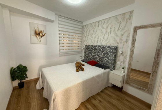 Resale - Apartment / flat - Torrevieja - Centro