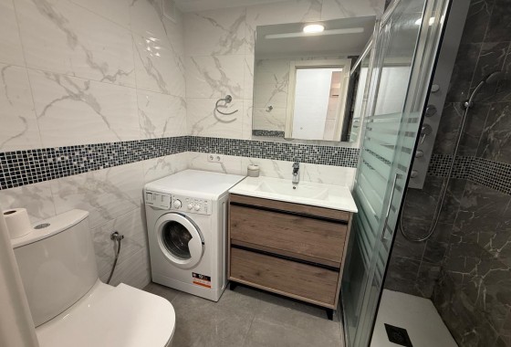 Resale - Apartment / flat - Torrevieja - Centro