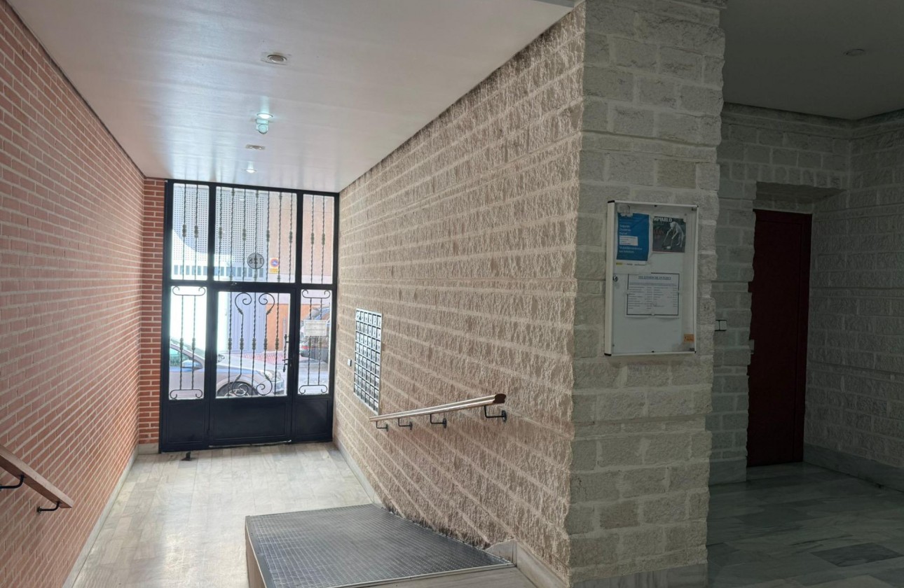 Resale - Apartment / flat - Torrevieja - Centro