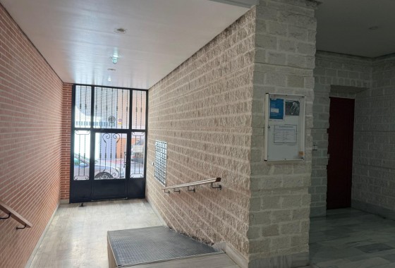 Resale - Apartment / flat - Torrevieja - Centro