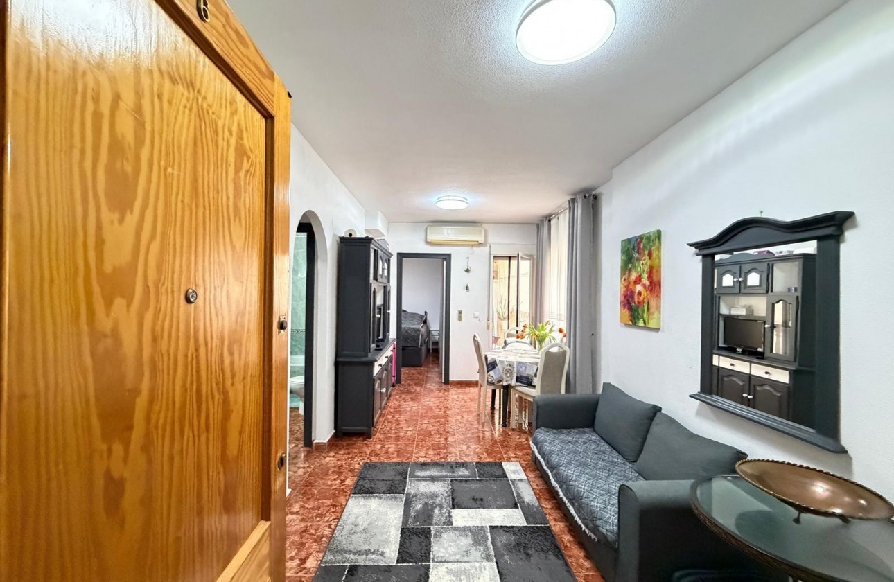 Reventa - Apartamento / piso - Torrevieja - Estacion de autobuses