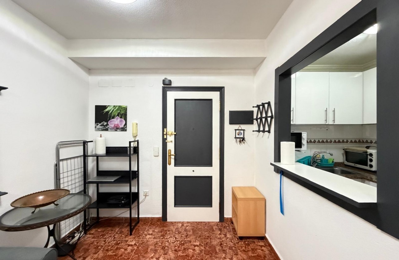 Reventa - Apartamento / piso - Torrevieja - Estacion de autobuses