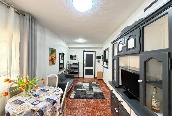 Reventa - Apartamento / piso - Torrevieja - Estacion de autobuses