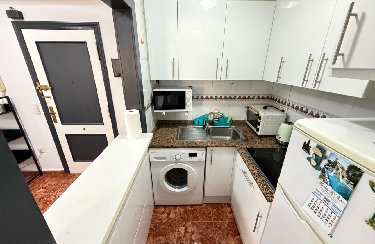 Reventa - Apartamento / piso - Torrevieja - Estacion de autobuses
