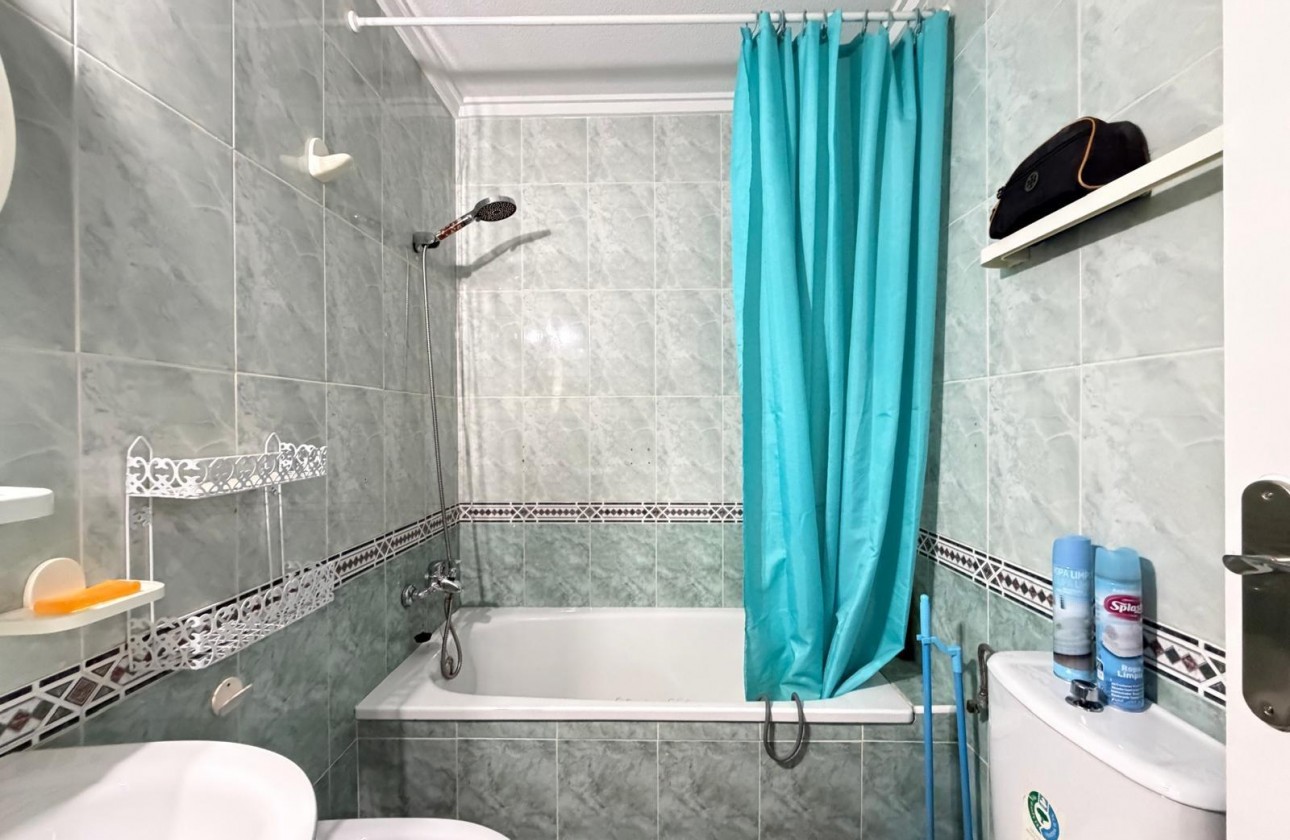 Reventa - Apartamento / piso - Torrevieja - Estacion de autobuses