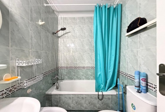 Reventa - Apartamento / piso - Torrevieja - Estacion de autobuses