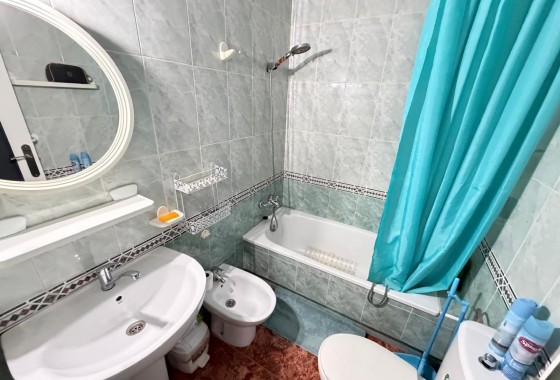 Reventa - Apartamento / piso - Torrevieja - Estacion de autobuses