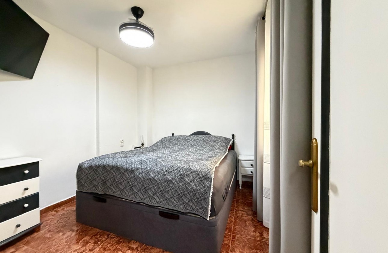 Reventa - Apartamento / piso - Torrevieja - Estacion de autobuses