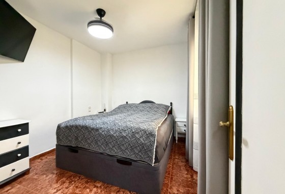 Reventa - Apartamento / piso - Torrevieja - Estacion de autobuses