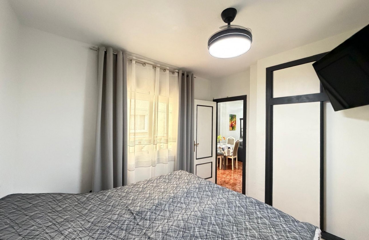 Reventa - Apartamento / piso - Torrevieja - Estacion de autobuses