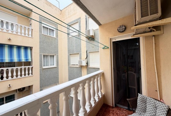 Reventa - Apartamento / piso - Torrevieja - Estacion de autobuses