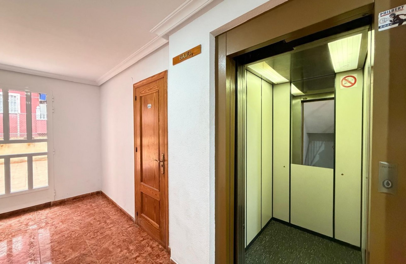 Reventa - Apartamento / piso - Torrevieja - Estacion de autobuses