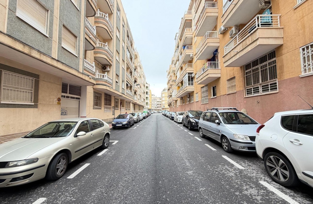 Reventa - Apartamento / piso - Torrevieja - Estacion de autobuses