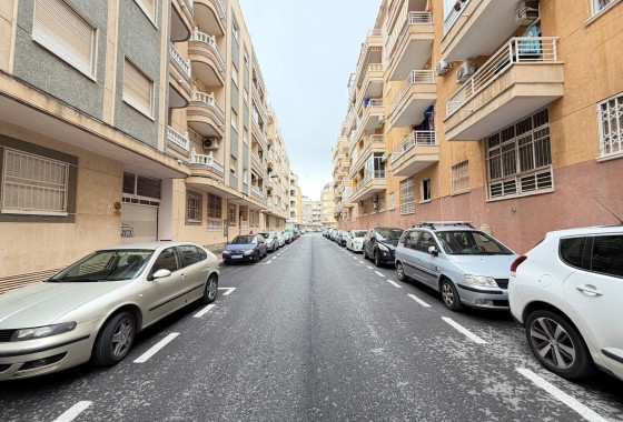 Reventa - Apartamento / piso - Torrevieja - Estacion de autobuses