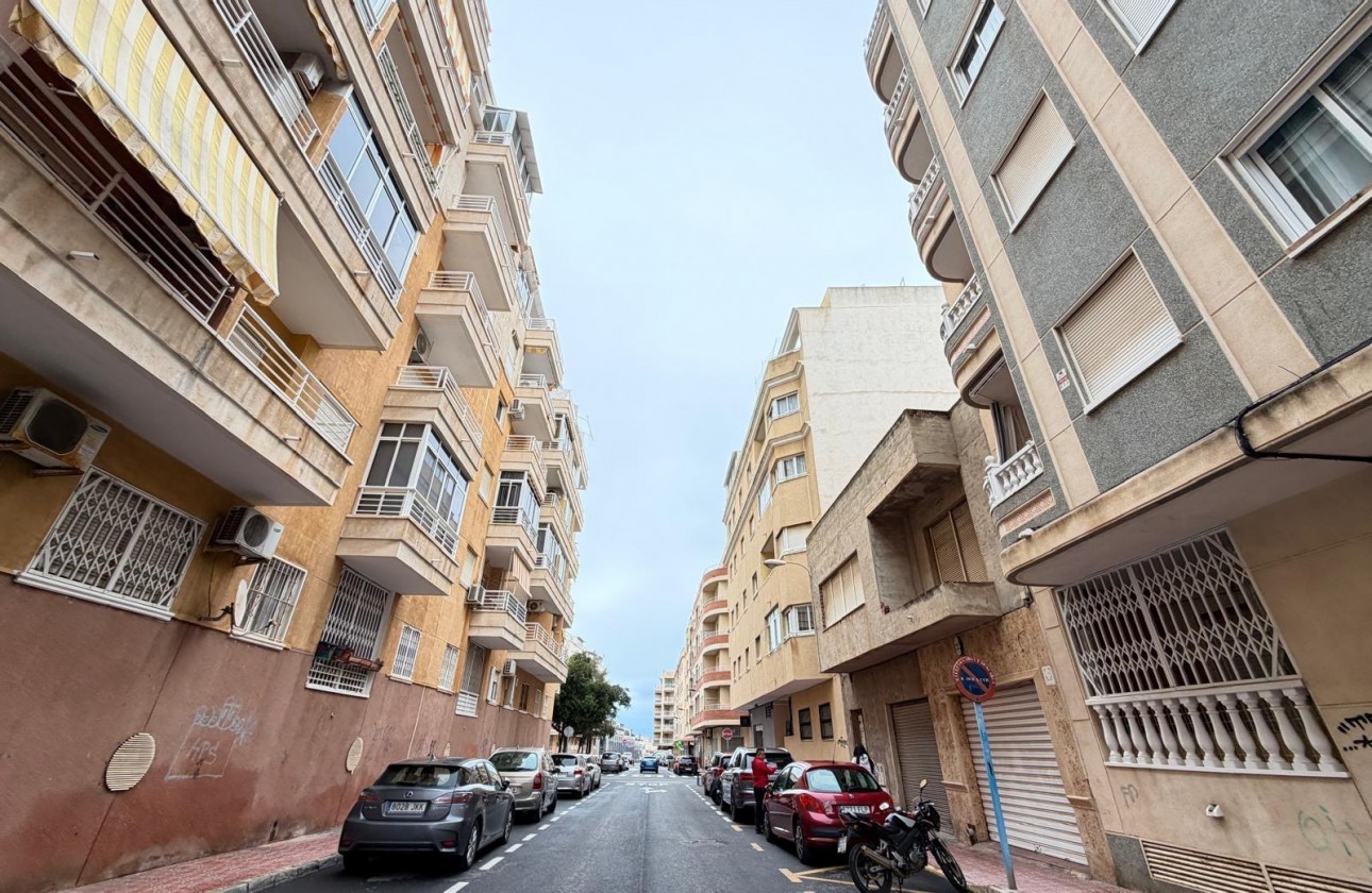 Reventa - Apartamento / piso - Torrevieja - Estacion de autobuses