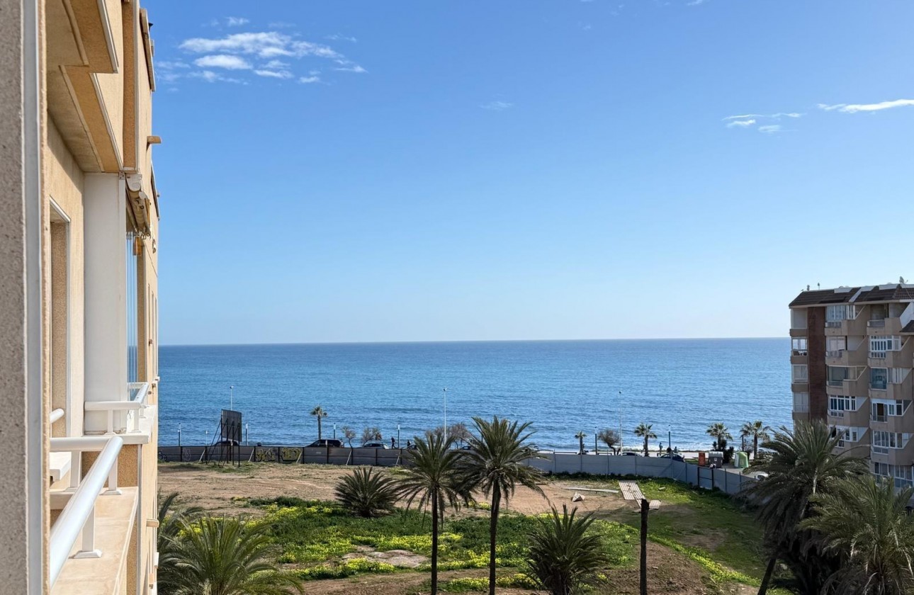 Resale - Apartment / flat - Torrevieja - Playa del Cura