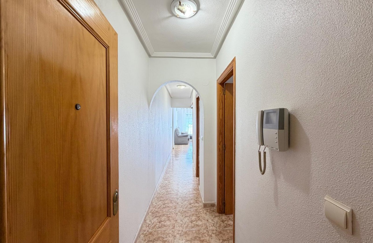 Resale - Apartment / flat - Torrevieja - Playa del Cura