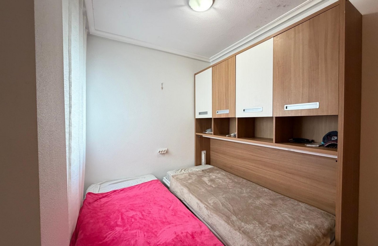 Resale - Apartment / flat - Torrevieja - Playa del Cura