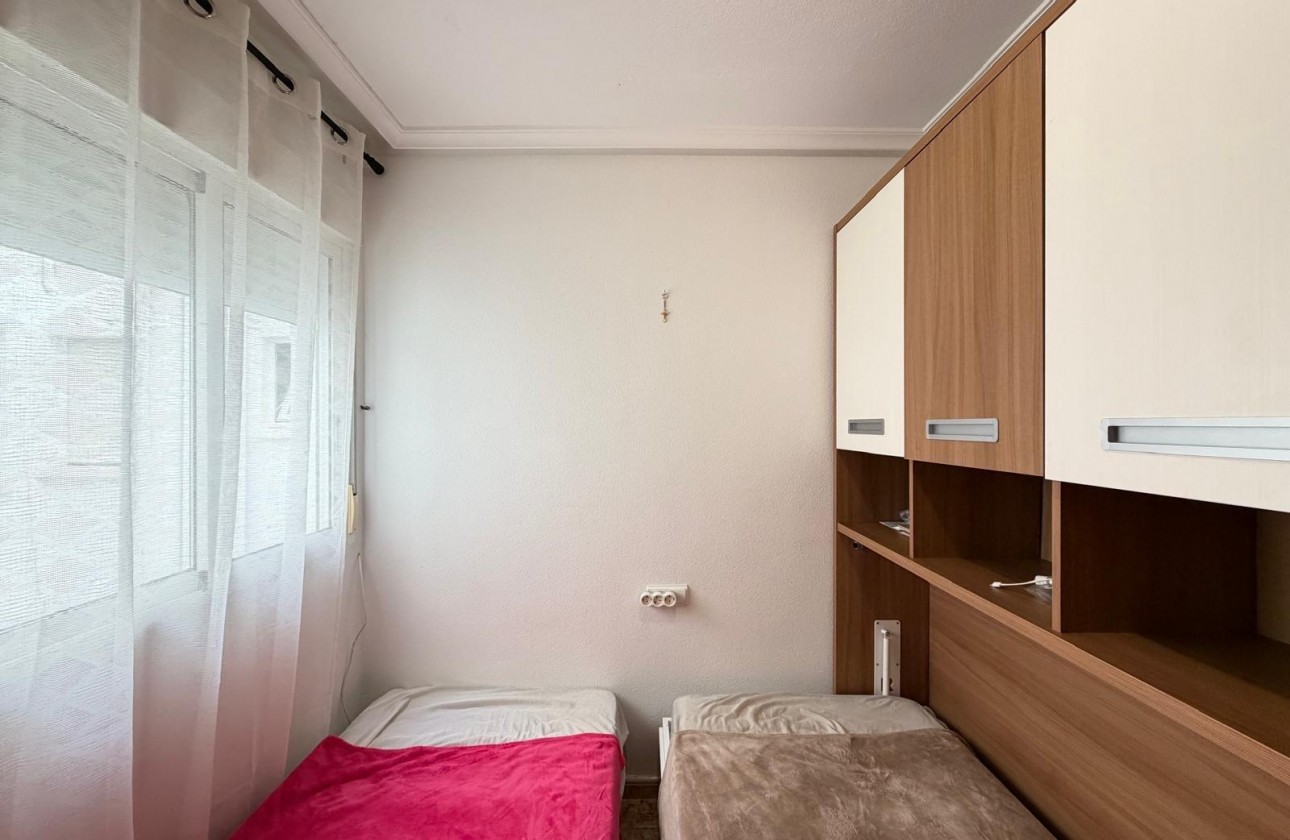 Resale - Apartment / flat - Torrevieja - Playa del Cura