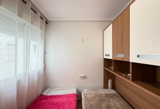 Resale - Apartment / flat - Torrevieja - Playa del Cura