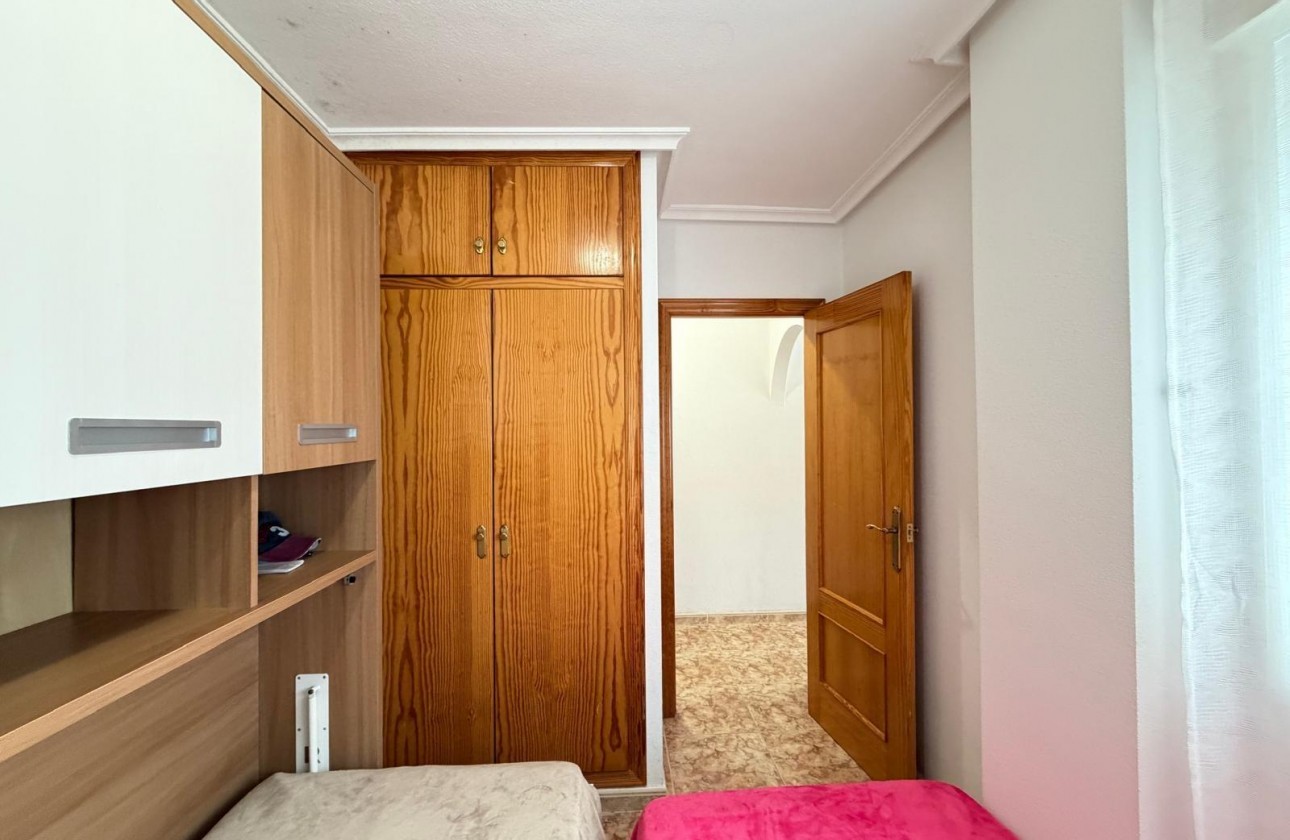 Resale - Apartment / flat - Torrevieja - Playa del Cura