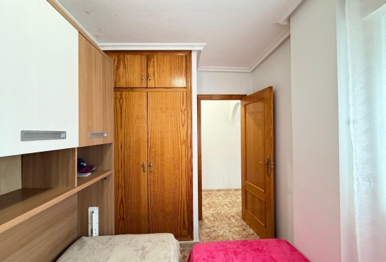 Resale - Apartment / flat - Torrevieja - Playa del Cura