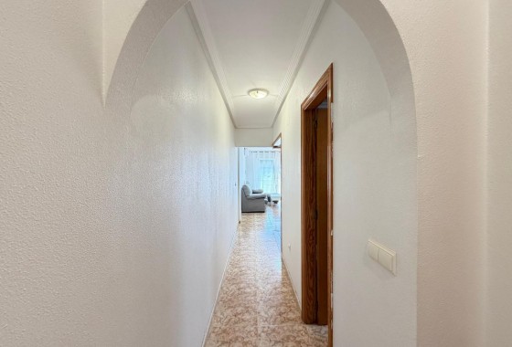 Resale - Apartment / flat - Torrevieja - Playa del Cura
