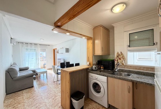 Resale - Apartment / flat - Torrevieja - Playa del Cura