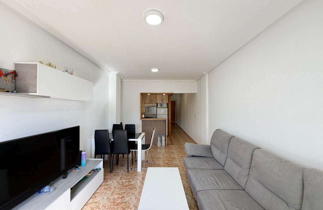 Resale - Apartment / flat - Torrevieja - Playa del Cura