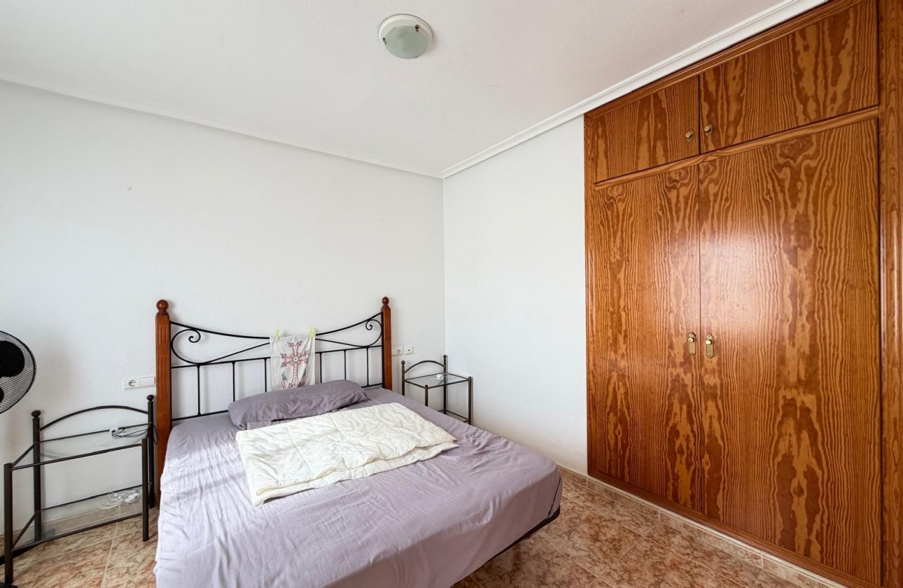 Resale - Apartment / flat - Torrevieja - Playa del Cura