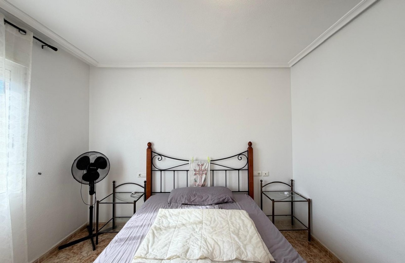 Resale - Apartment / flat - Torrevieja - Playa del Cura