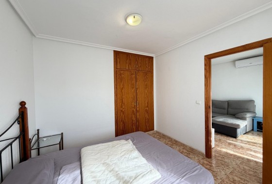 Resale - Apartment / flat - Torrevieja - Playa del Cura