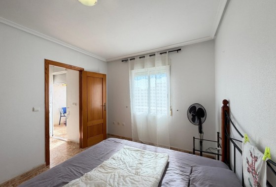 Resale - Apartment / flat - Torrevieja - Playa del Cura