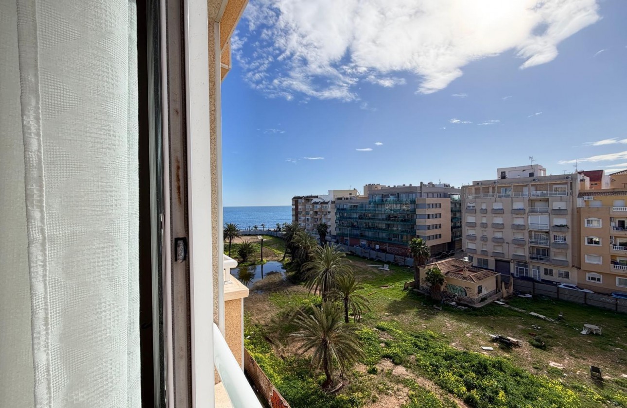 Resale - Apartment / flat - Torrevieja - Playa del Cura