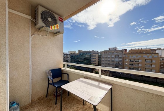 Resale - Apartment / flat - Torrevieja - Playa del Cura